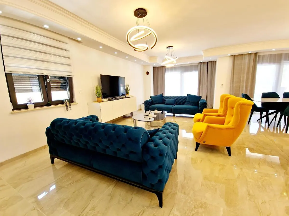 Luxury Villa Laura Malinska