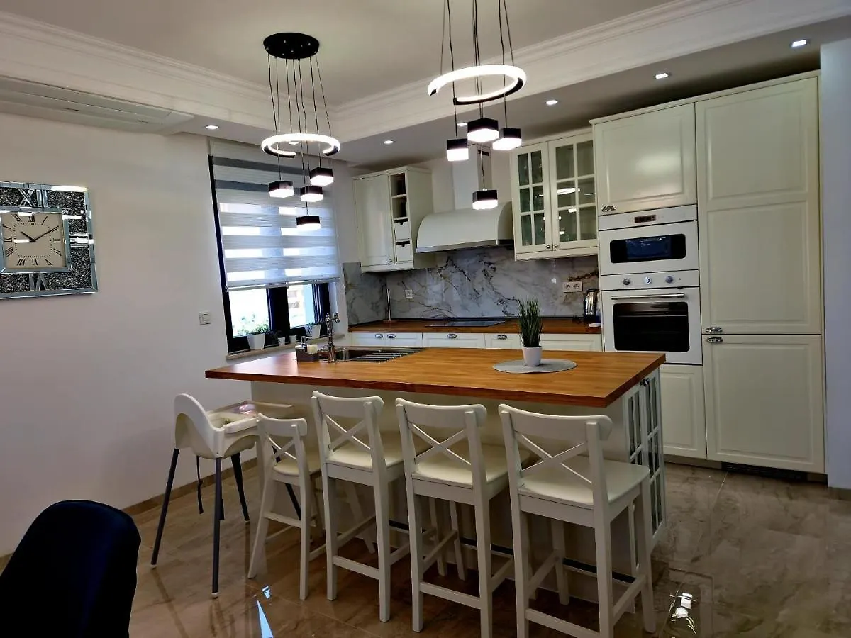 Luxury Villa Laura Malinska