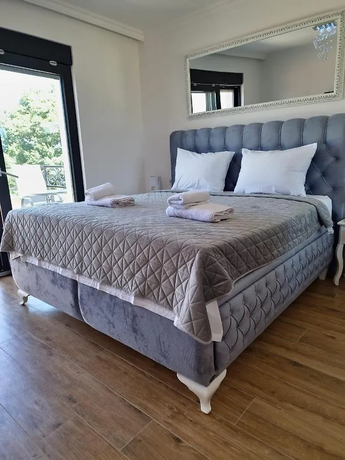 Luxury Villa Laura Malinska 0*,
