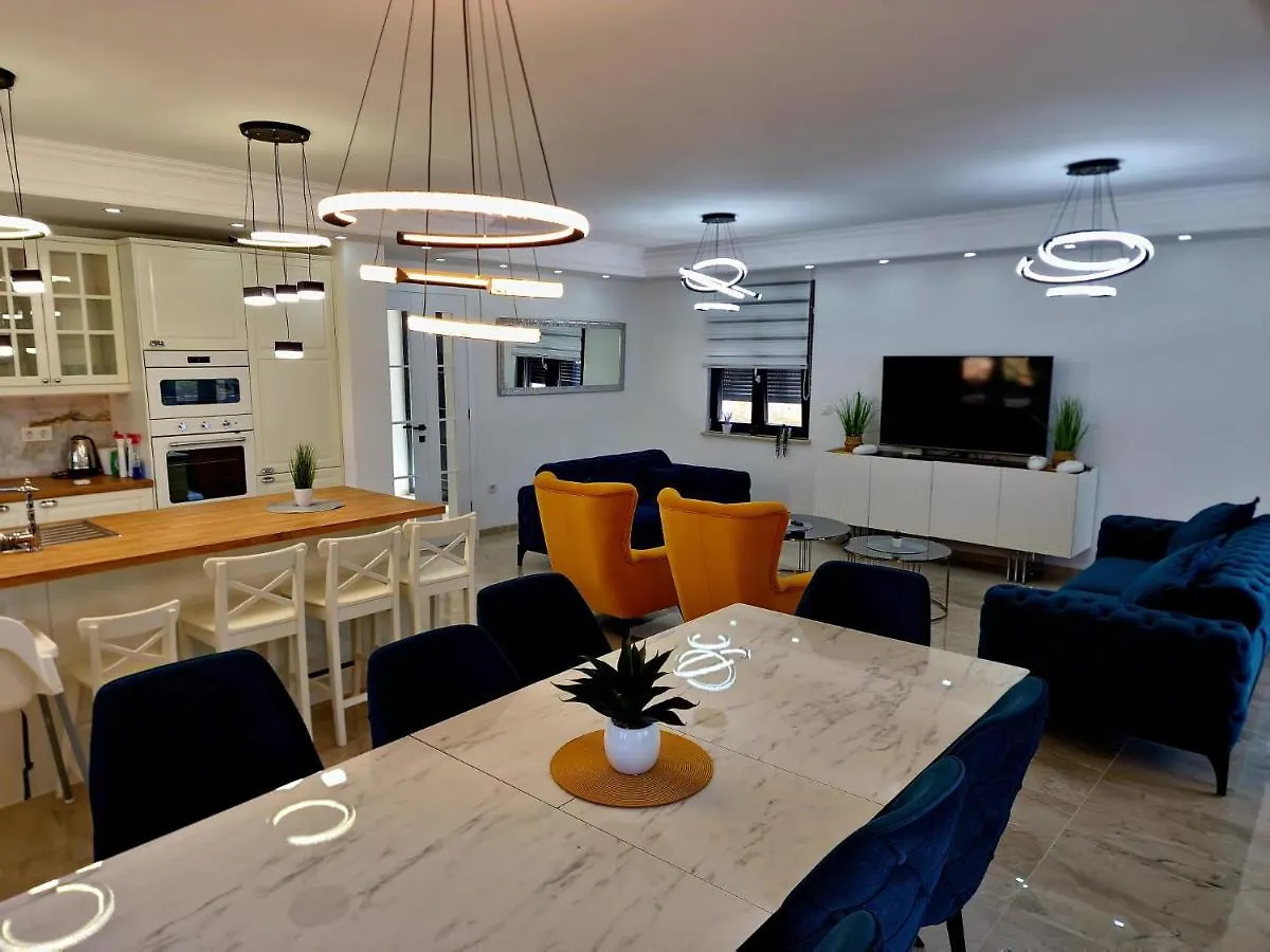 Luxury Villa Laura Malinska