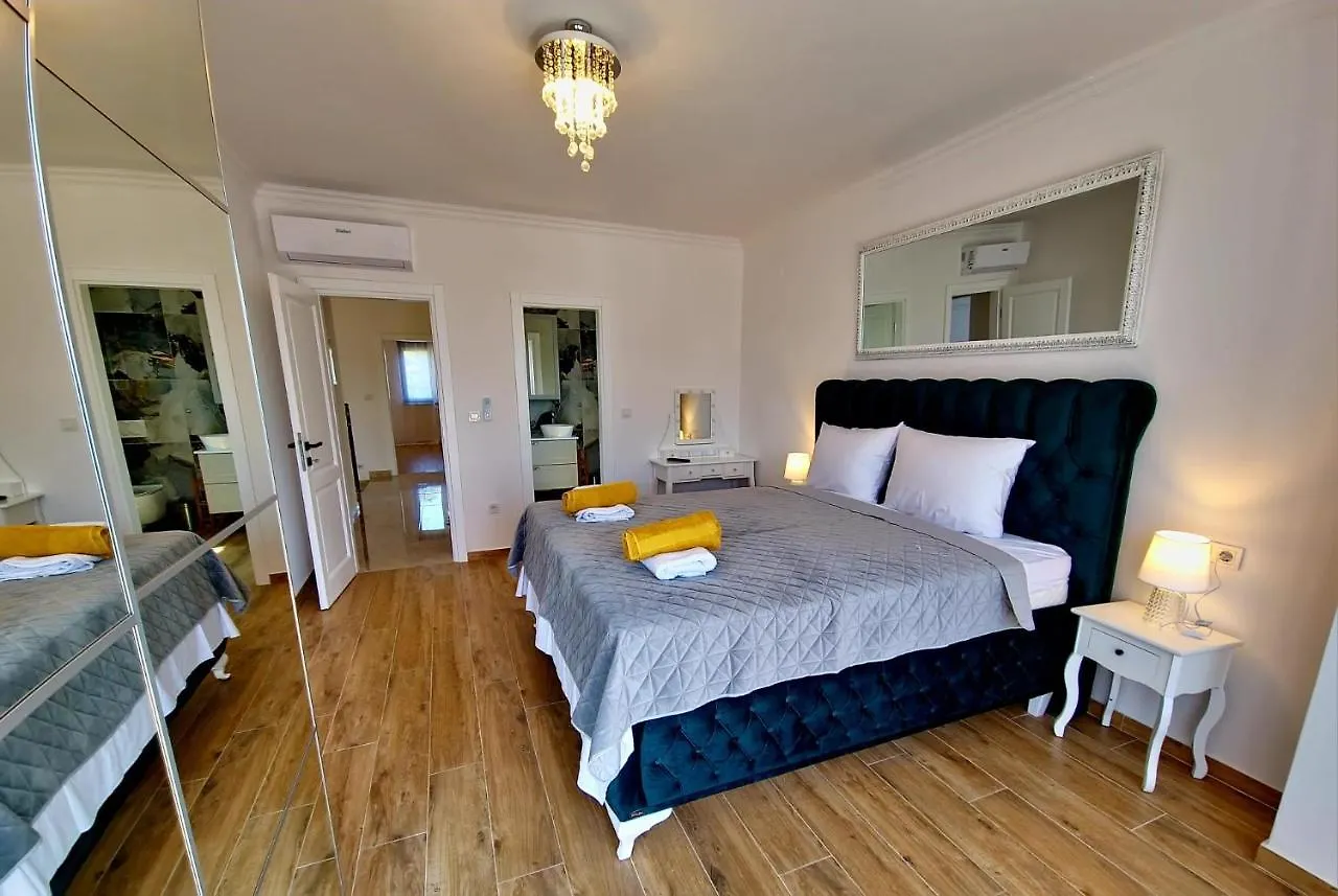 Luxury Villa Laura Malinska