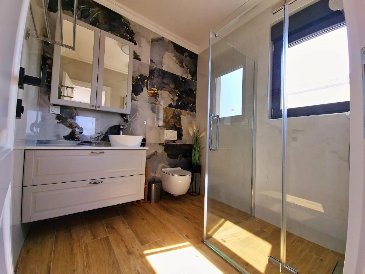 Luxury Villa Laura Malinska